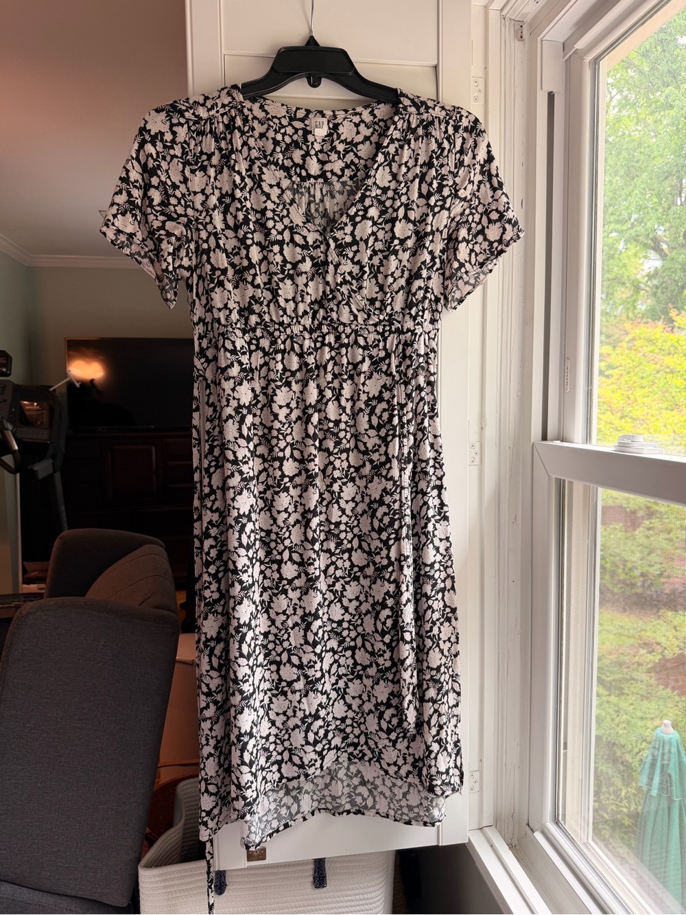GAP Maternity Black and White Floral Midi Dress